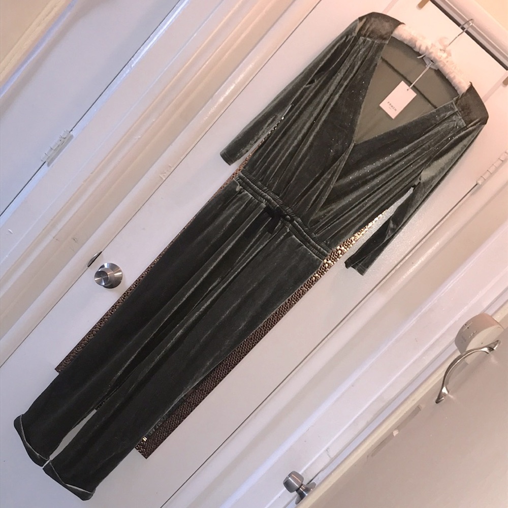 ✨FRNCH✨Olive green sparkly velvet jumpsuit✨Size M✨